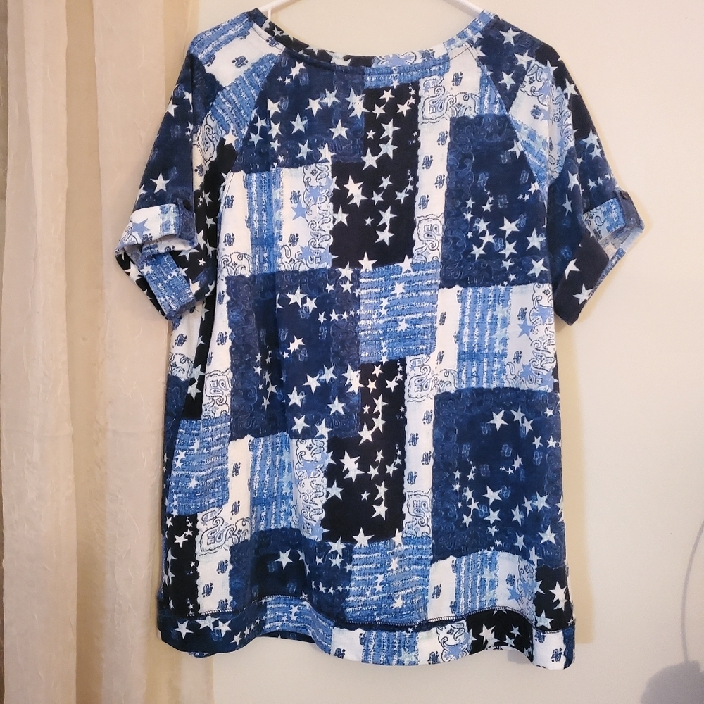 💎BUNDLE 4/$10💎 Patchwork top - Picture 6 of 8